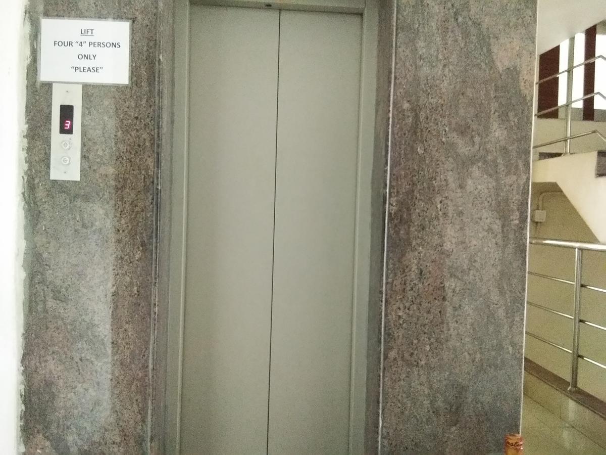 Hotel Adarsh Residency Tirupati Exterior photo